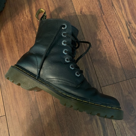 Doc Marten 1460 Pascal Black Boot - Picture 4 of 11